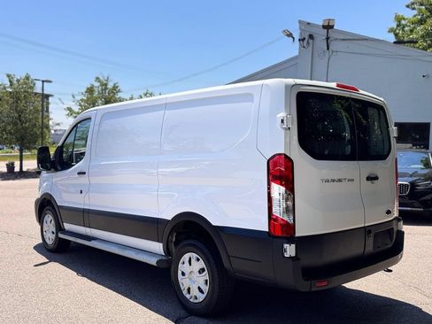 Used 2025 Ford Transit 250 Low Roof w/ Exterior Upgrade Package RWD image 4