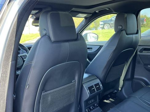 Used 2017 Jaguar F-PACE S AWD/4WD image 35