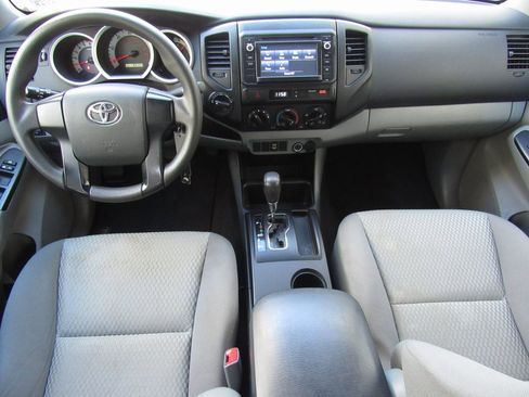 Used 2014 Toyota Tacoma 4x4 Double Cab image 27