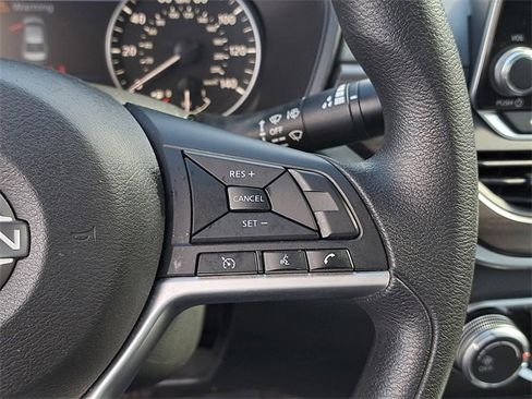 Used 2023 Nissan Altima 2.5 SV image 24