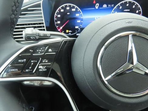 New 2026 Mercedes-Benz GLS 450 4MATIC image 11