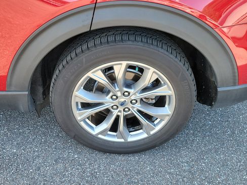 Used 2021 Ford Explorer XLT w/ Equipment Group 202A RWD image 40