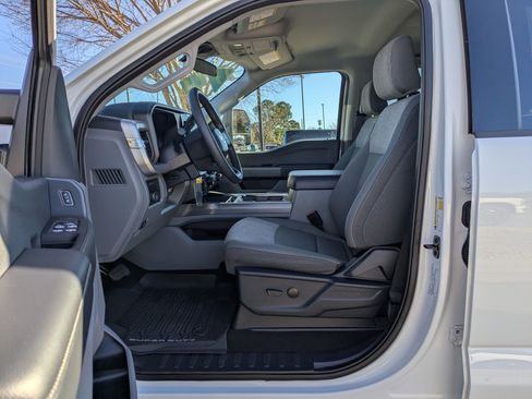 Certified 2024 Ford F250 XLT w/ FX4 Off-Road Package image 13