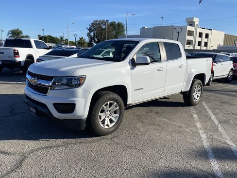 Used 2020 Chevrolet Colorado LT image 2