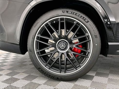 New 2026 Mercedes-Benz GLS 63 AMG 4MATIC image 9