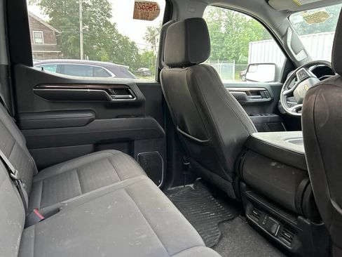 Used 2024 Chevrolet Silverado 1500 LT AWD/4WD image 11