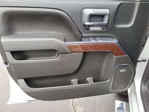 Used 2015 GMC Sierra 1500 SLT w/ SLT Crew Cab Value Package image 20