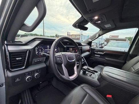 Used 2024 GMC Sierra 1500 Denali w/ Technology Package AWD/4WD image 38