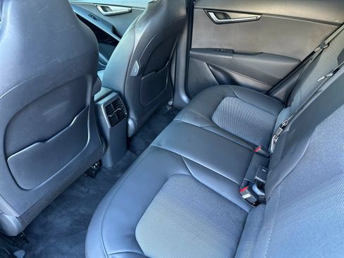 Used 2024 Kia Niro Wind w/ Wind Preserve Package FWD image 12