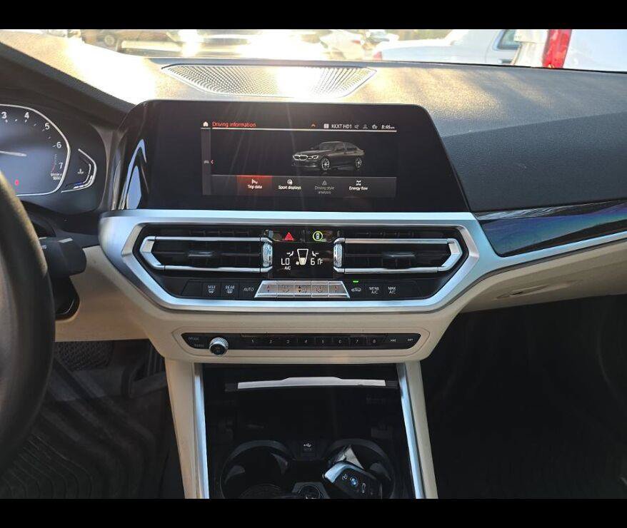 Used 2021 BMW 330i Sedan w/ Convenience Package RWD image 5