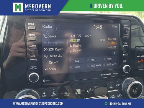Used 2022 Toyota Highlander LE FWD image 35