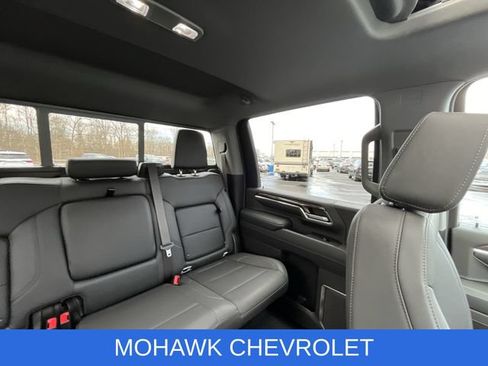 Used 2024 Chevrolet Silverado 2500 LTZ w/ LTZ Convenience Package AWD/4WD image 15