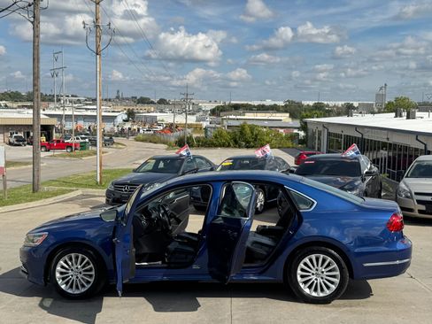 Used 2016 Volkswagen Passat 1.8T SE w/ Lighting Package (P06) image 25