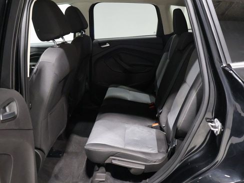 Used 2017 Ford Escape SE image 18