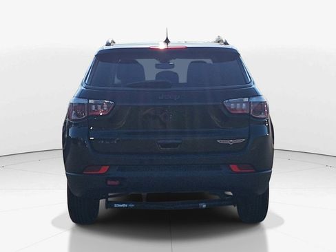 Used 2019 Jeep Compass Trailhawk w/ Leather Interior Group AWD/4WD image 6