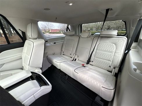 Certified 2022 Lincoln Navigator L Black Label image 24