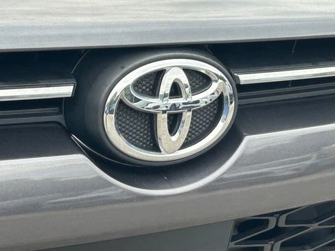 Used 2021 Toyota 4Runner SR5 Premium w/ Moonroof Package AWD/4WD image 19