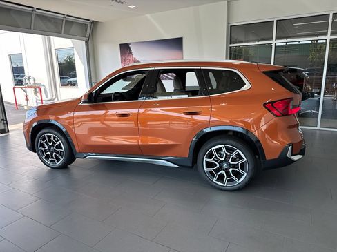 Used 2025 BMW X1 xDrive28i w/ Technology Package AWD/4WD image 5