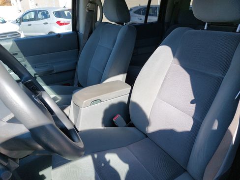 Used 2006 Dodge Durango SLT image 16