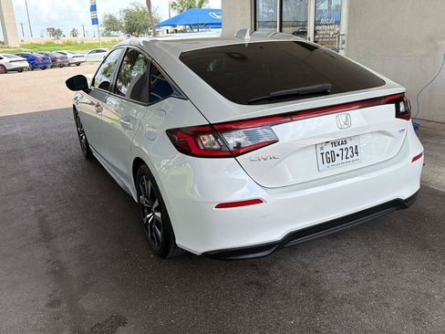 Used 2023 Honda Civic EX-L image 4