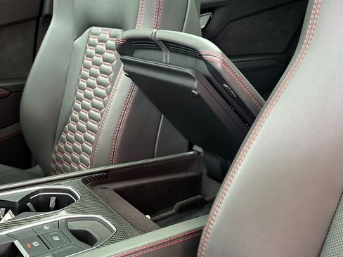 Used 2020 Lamborghini Urus AWD/4WD image 15