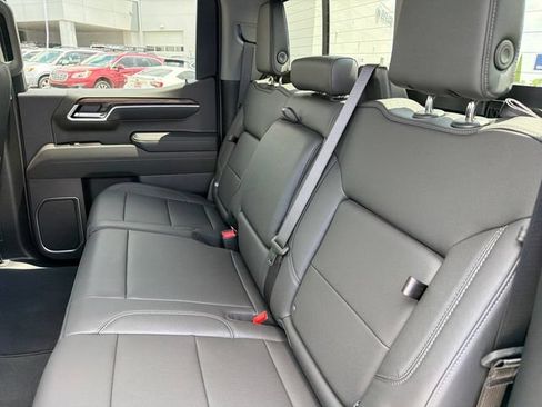 New 2026 GMC Sierra 1500 SLT w/ SLT Premium Plus Package AWD/4WD image 22