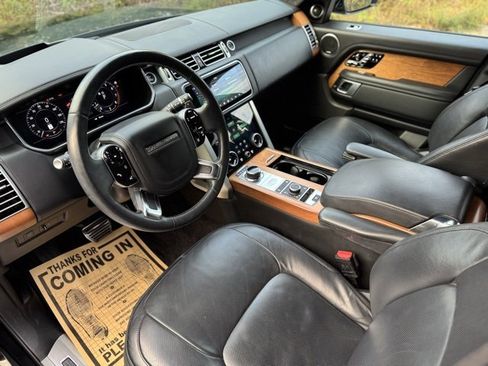 Used 2022 Land Rover Range Rover Autobiography image 11