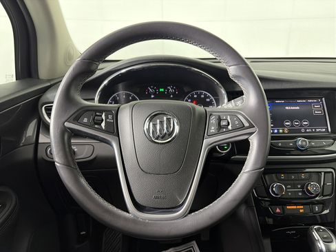 Used 2022 Buick Encore Preferred w/ Safety Package image 20