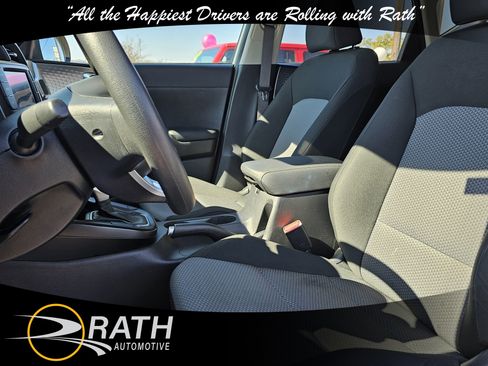 Used 2023 Kia Soul LX image 12