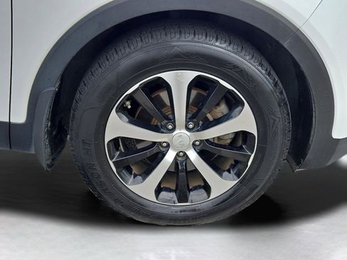 Certified 2018 Kia Sorento EX image 6