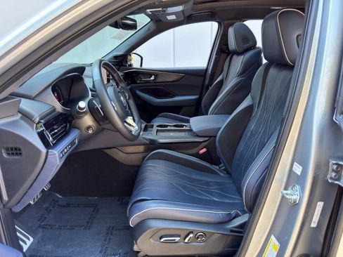 Used 2025 Acura MDX Type S AWD/4WD image 17