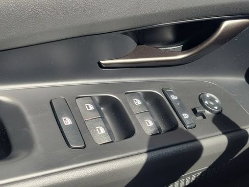 New 2026 Hyundai Elantra SEL Sport FWD image 16