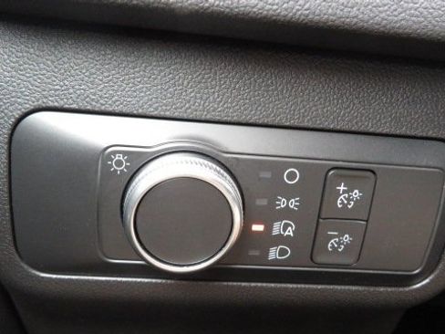 Certified 2022 Ford Escape SE w/ Cold Weather Package image 21