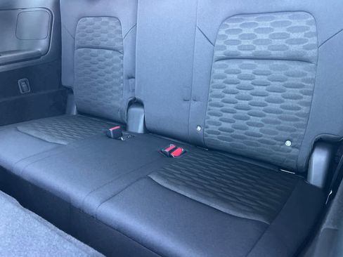 New 2025 Nissan Pathfinder S image 18