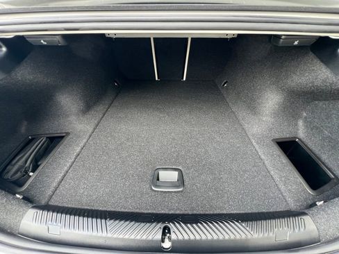 Used 2024 BMW i5 eDrive40i w/ Convenience Package image 24