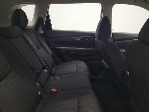 Used 2019 Nissan Rogue S AWD/4WD image 19
