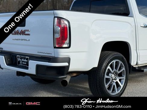 Used 2022 GMC Canyon Denali image 16