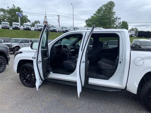 Used 2025 Toyota Tundra SR w/ SR Tow Package AWD/4WD image 17
