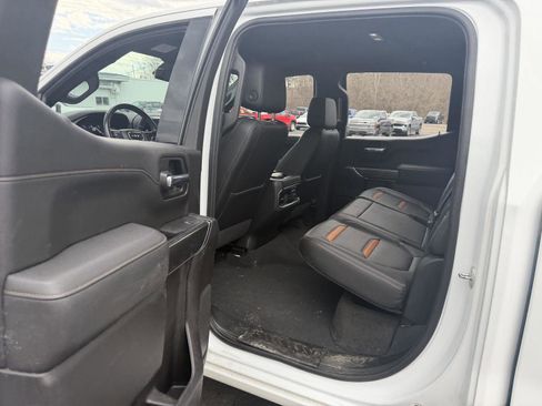 Used 2021 GMC Sierra 1500 AT4 w/ AT4 Preferred Package image 13