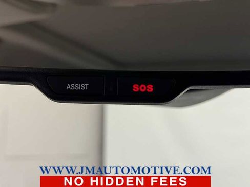 Used 2019 Chrysler 300 Limited w/ Safetytec Plus Group image 39