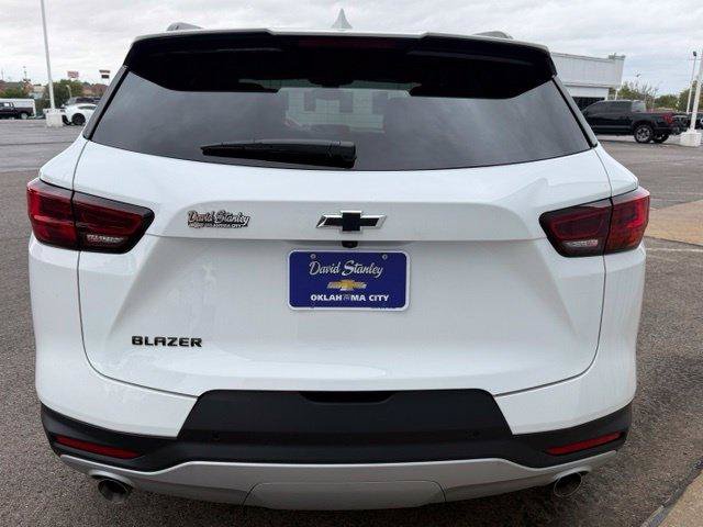 New 2026 Chevrolet Blazer LT w/ Convenience Package FWD image 23