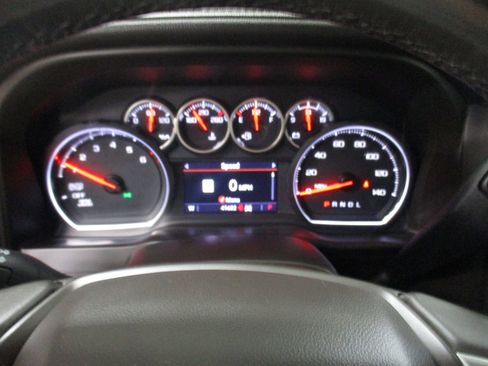 Used 2020 Chevrolet Silverado 1500 LTZ w/ LTZ Convenience Package AWD/4WD image 18