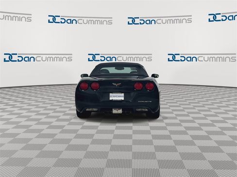 Used 2007 Chevrolet Corvette Base w/ Preferred Equipment Group image 7