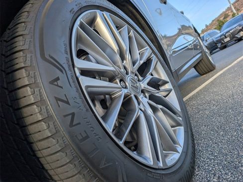 Used 2023 Acura MDX SH-AWD w/ Advance Package image 9