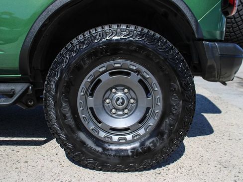 Used 2024 Ford Bronco Everglades AWD/4WD image 11