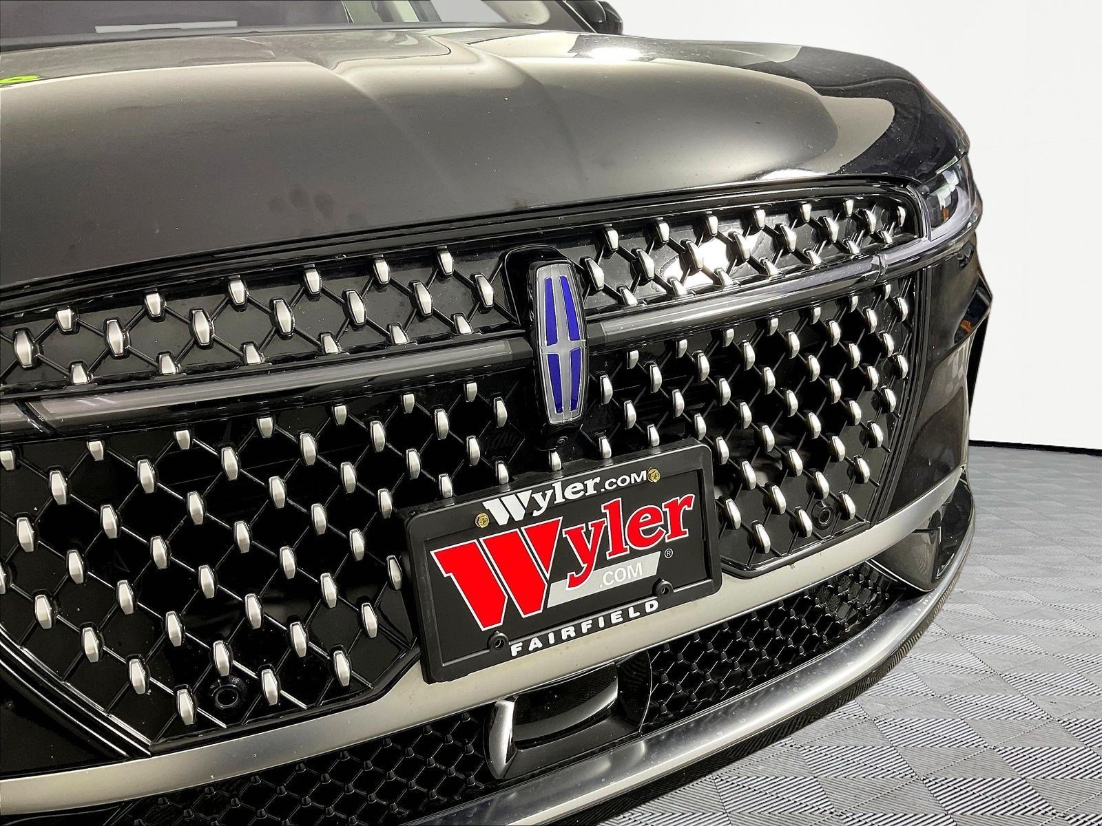 Used 2026 Lincoln Nautilus Reserve AWD/4WD image 33