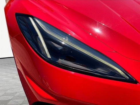 Used 2020 Chevrolet Corvette Stingray Coupe w/ Z51 Performance Package RWD image 31