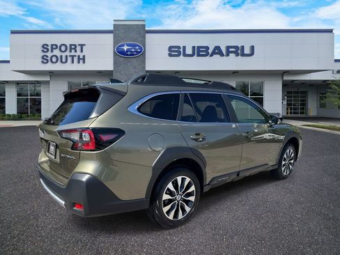 Used 2025 Subaru Outback Limited w/ Tech Package 3 AWD/4WD image 3