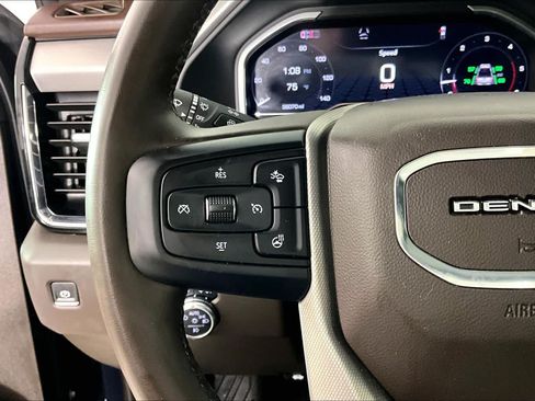 Used 2024 GMC Sierra 2500 Denali w/ Denali Reserve Package AWD/4WD image 23