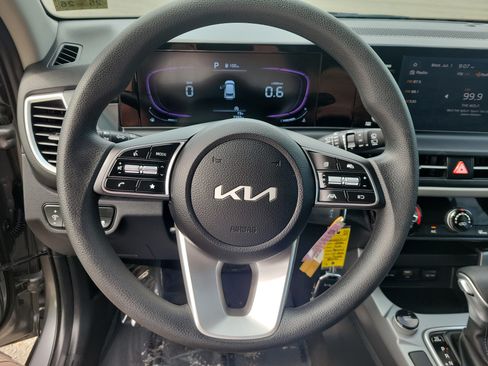 Used 2026 Kia Seltos LX AWD/4WD image 21